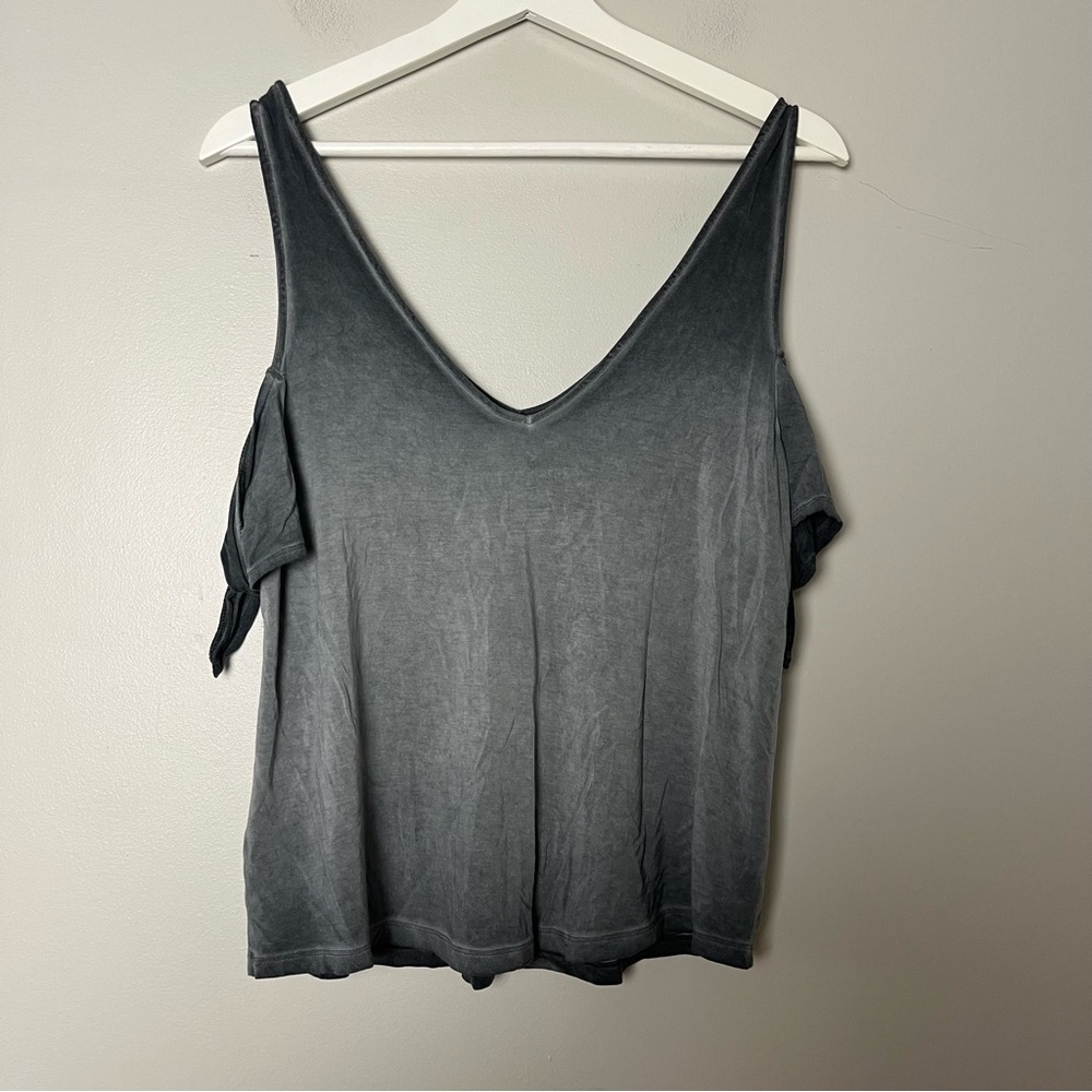 American Eagle Outfitters Charcoal Gray Cold-Shoulder Tank Top